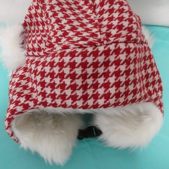 TIPSY ELVES | os | Red and White Houndstooth Aviator Hat With Chin Strap - Picture 8 of 10